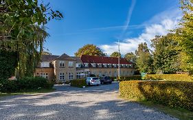 Fredensborg Vandrerhjem, I Kongens Baghave